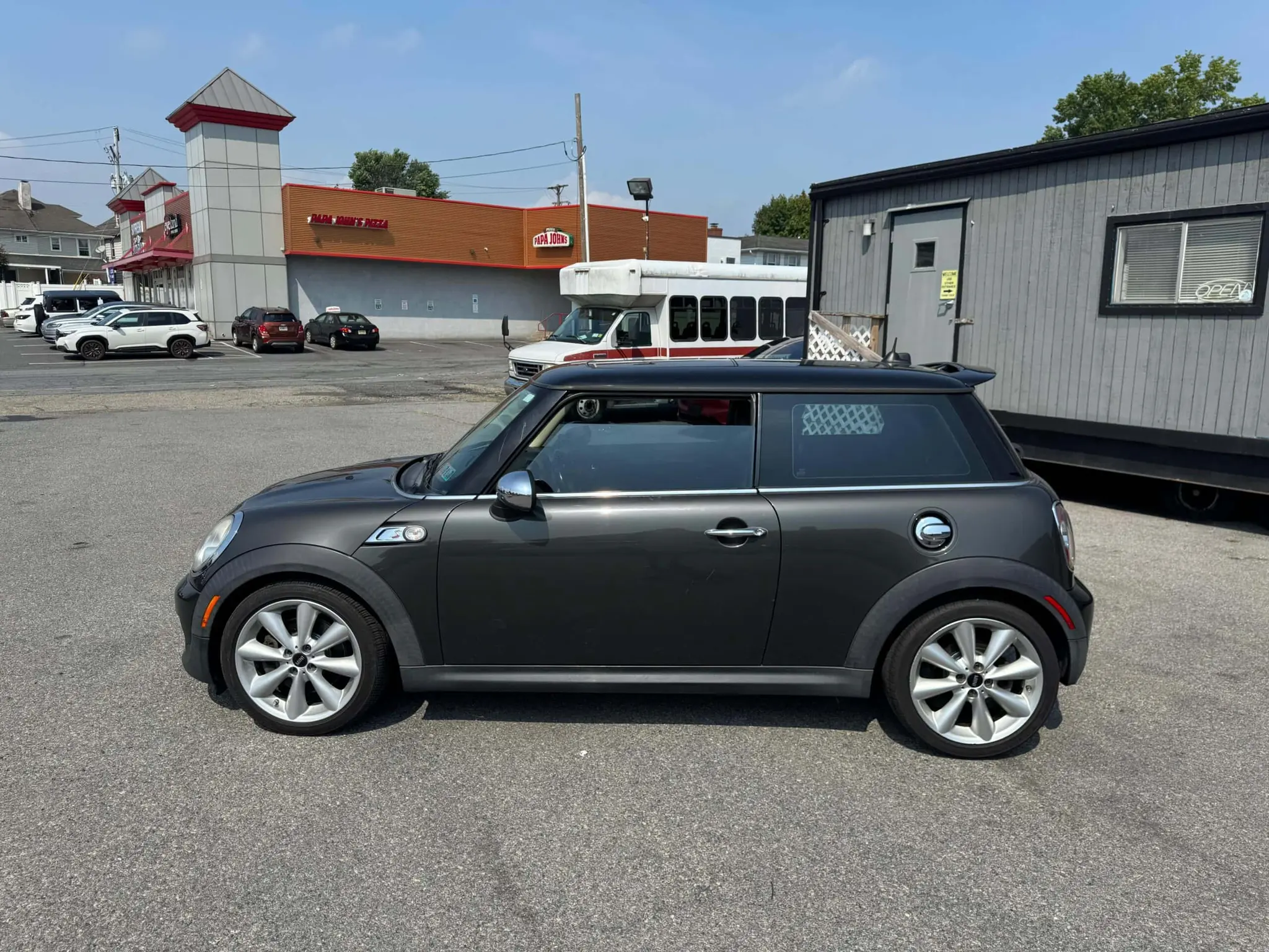 2011 MINI Cooper S photo 3