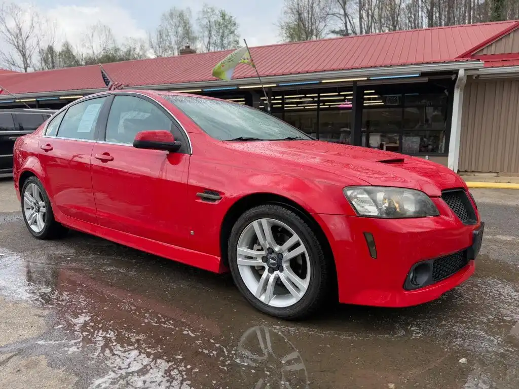 2009 Pontiac G8 Base's photo