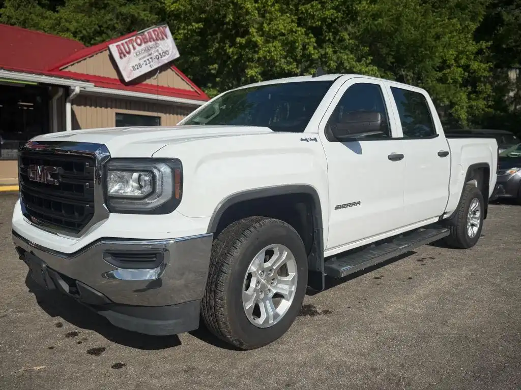 2016 GMC Sierra 4WD Crew Cab Short Box's photo