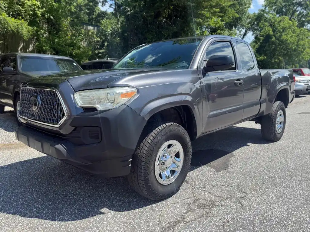 2018 Toyota Tacoma SR Access Cab 4x4 4-Cyl Auto Std Bed's photo