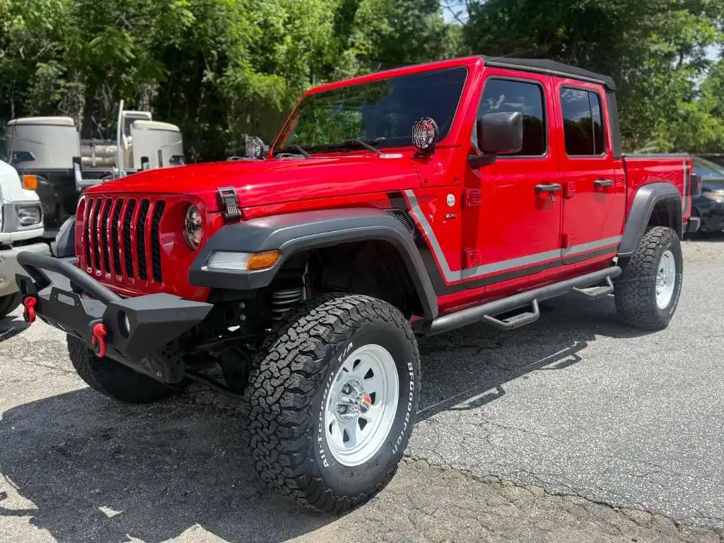 2020 Jeep Gladiator Sport S's photo