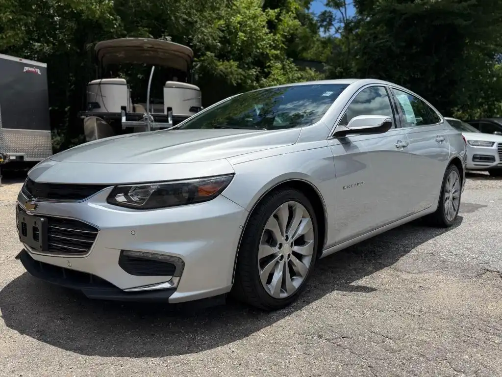 2017 Chevrolet Malibu Premier's photo