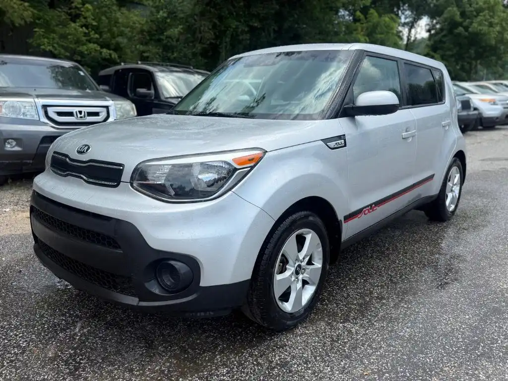 2018 Kia Soul 1.6L Base 6 M/T's photo