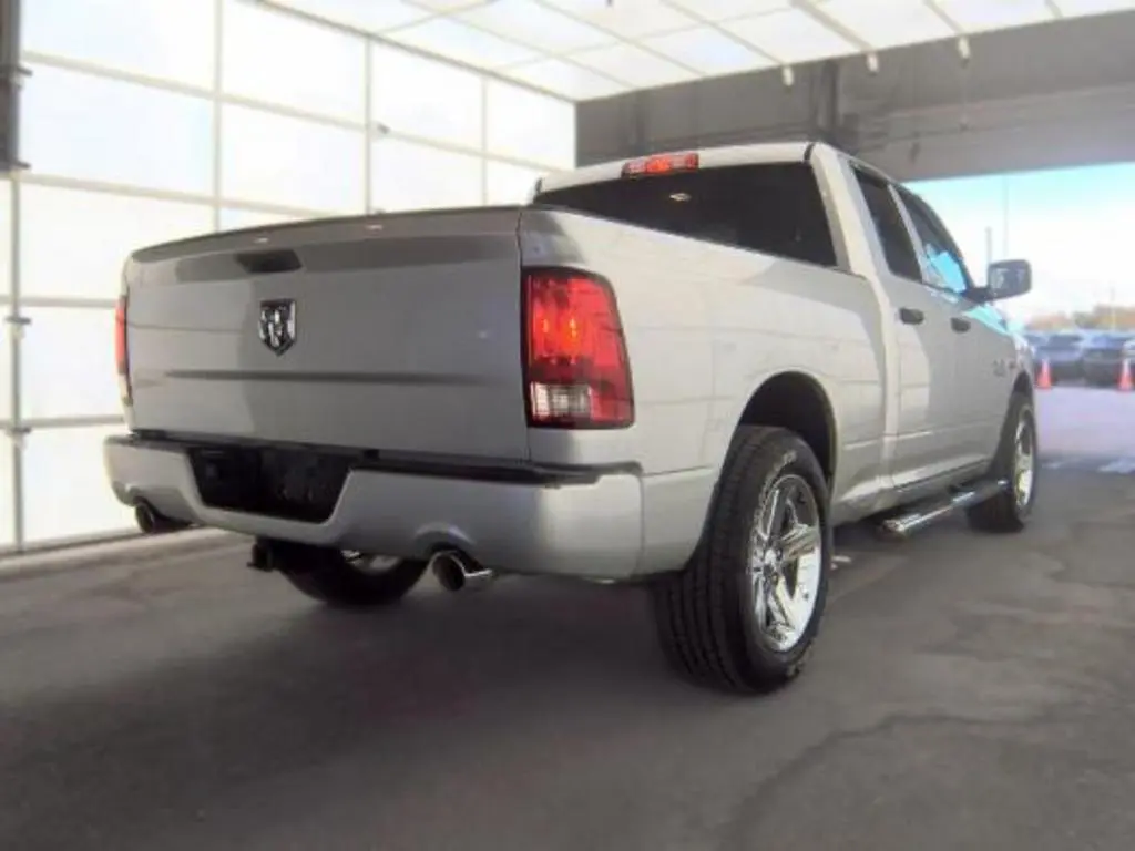 2013 RAM 1500 Express Quad Cab photo 4
