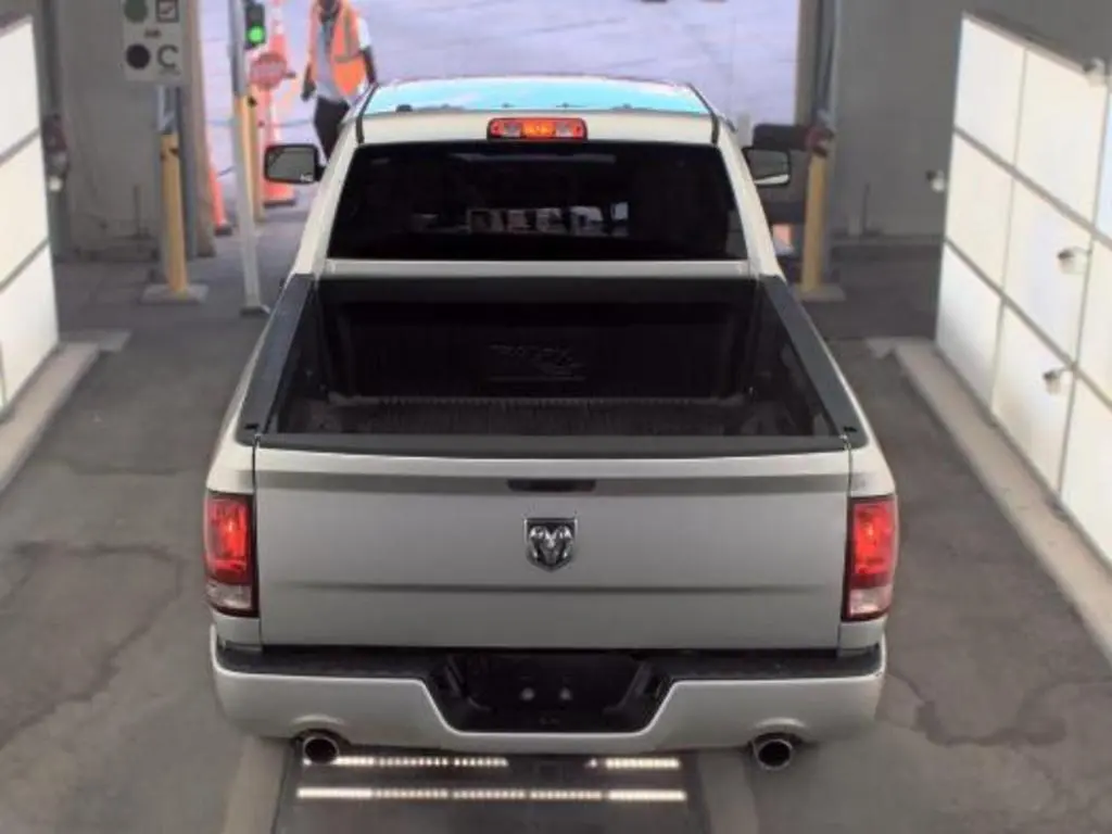 2013 RAM 1500 Express Quad Cab photo 5