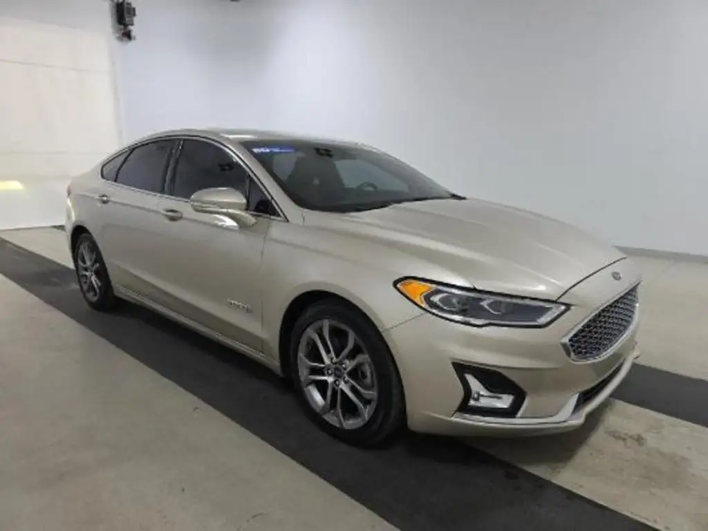 2019 Ford Fusion Titanium's photo