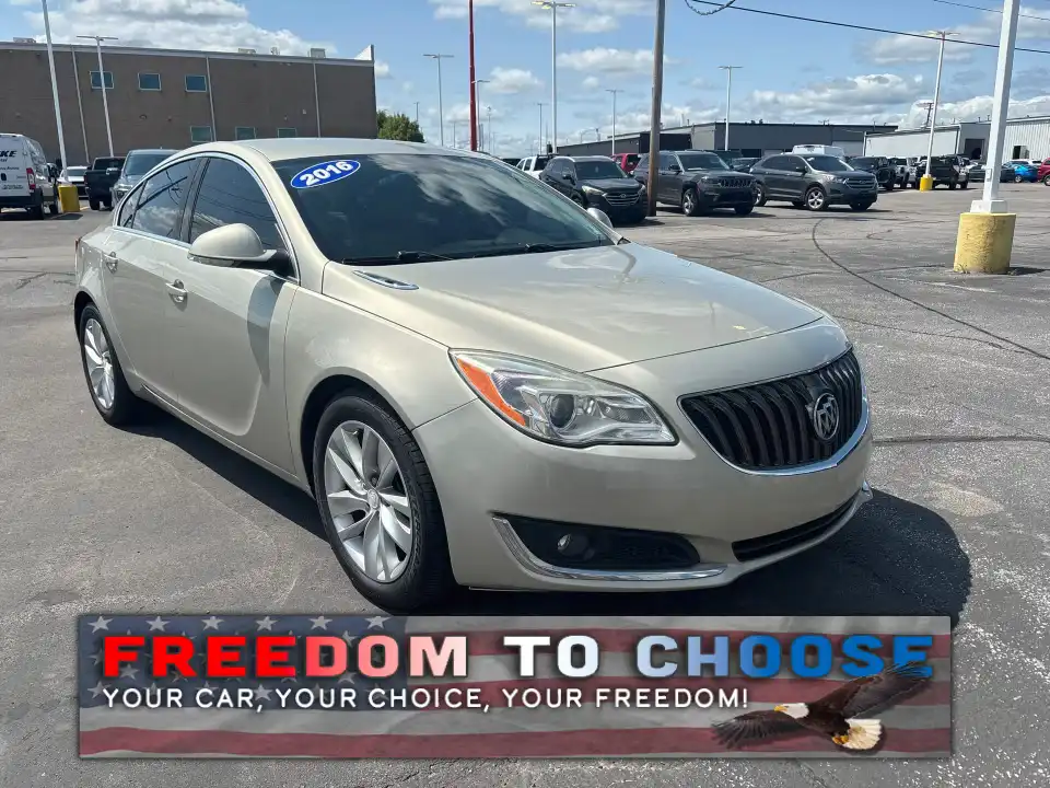 2016 Buick Regal Base's photo