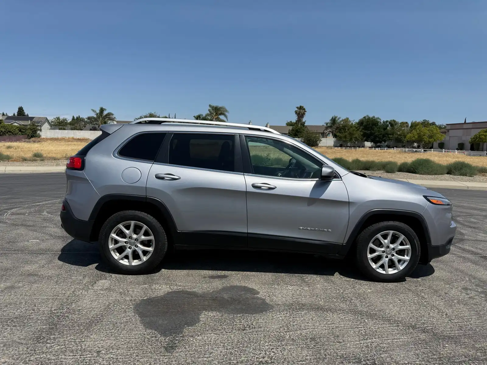 2016 Jeep Cherokee Latitude's photo