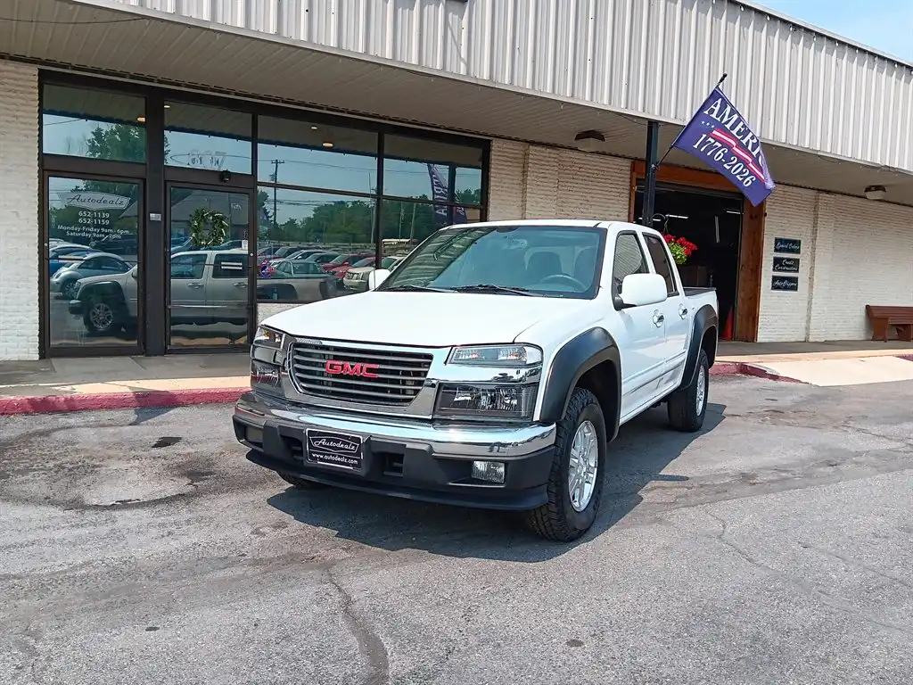 2011 GMC Canyon 4WD Crew Cab SLE's photo