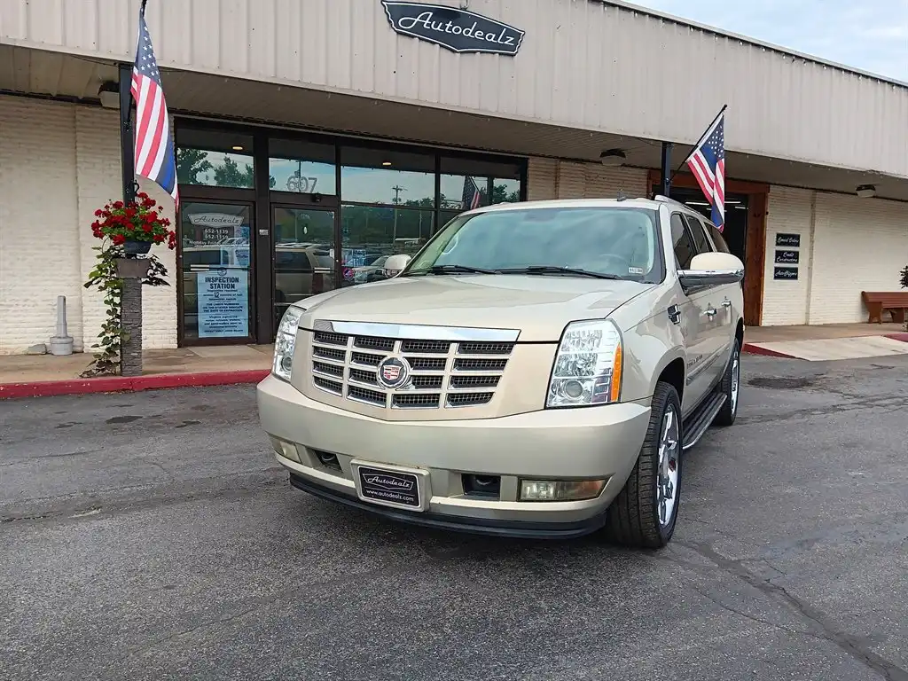 2008 Cadillac Escalade ESV AWD's photo