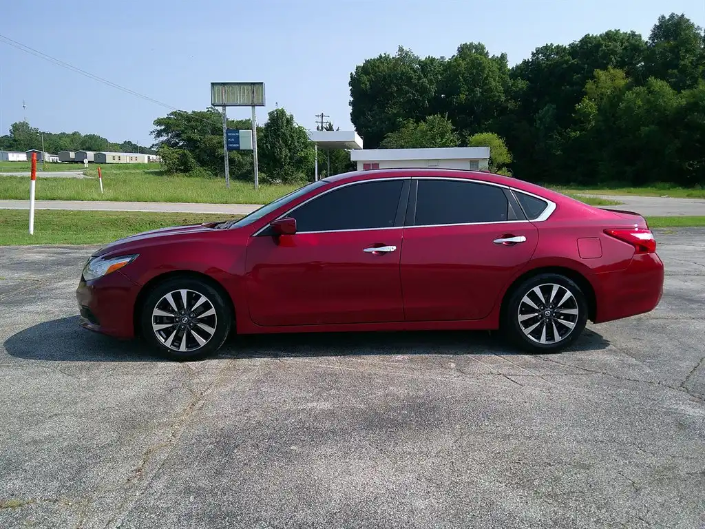 2017 Nissan Altima 2.5 SV's photo