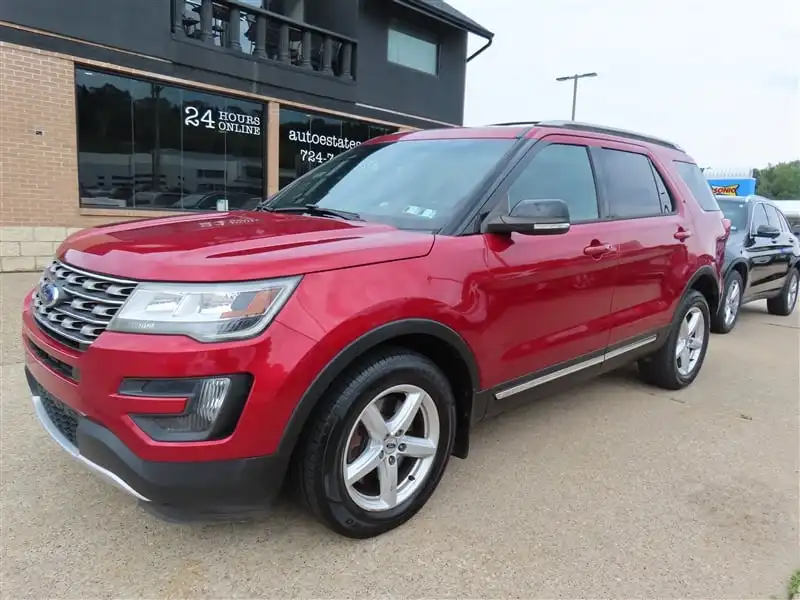 2016 Ford Explorer XLT 4WD's photo