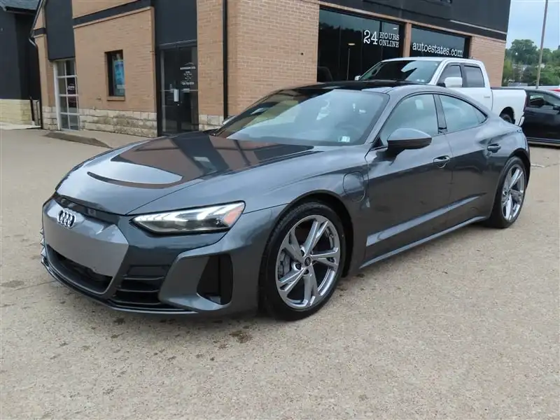 2022 Audi e-tron GT Premium Plus quattro's photo