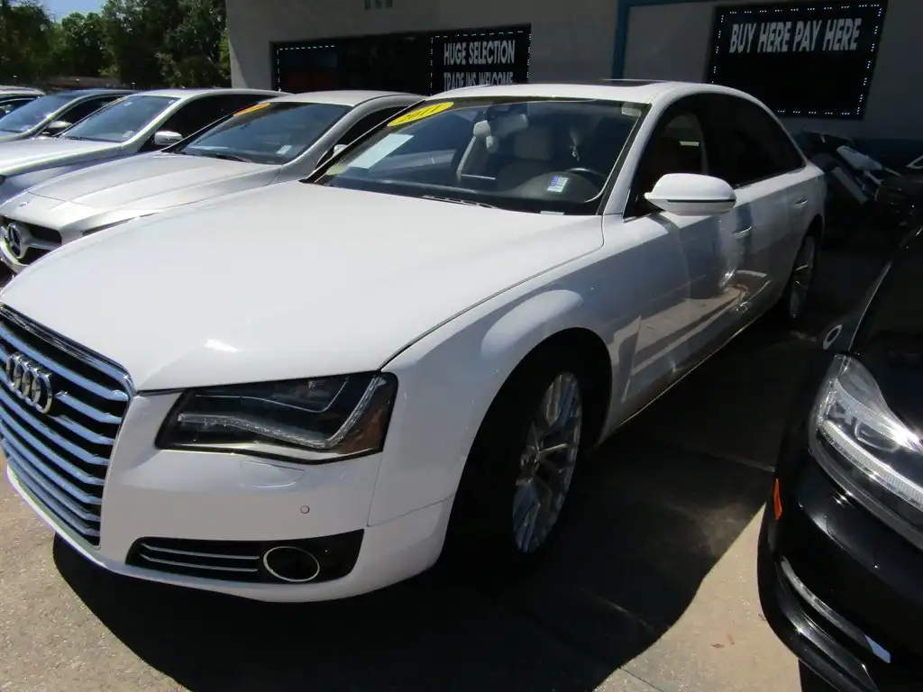 2011 Audi A8 4.2 L quattro Tiptronic's photo