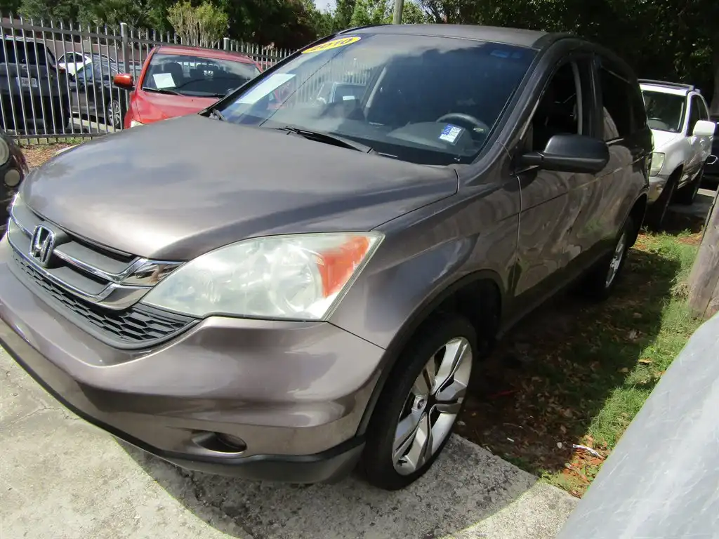 2010 Honda CR-V LX AUTO 2WD's photo