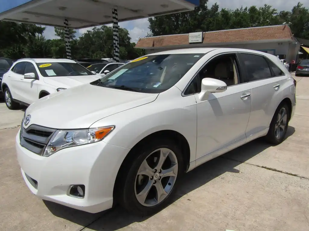2013 Toyota Venza LE FWD V6's photo