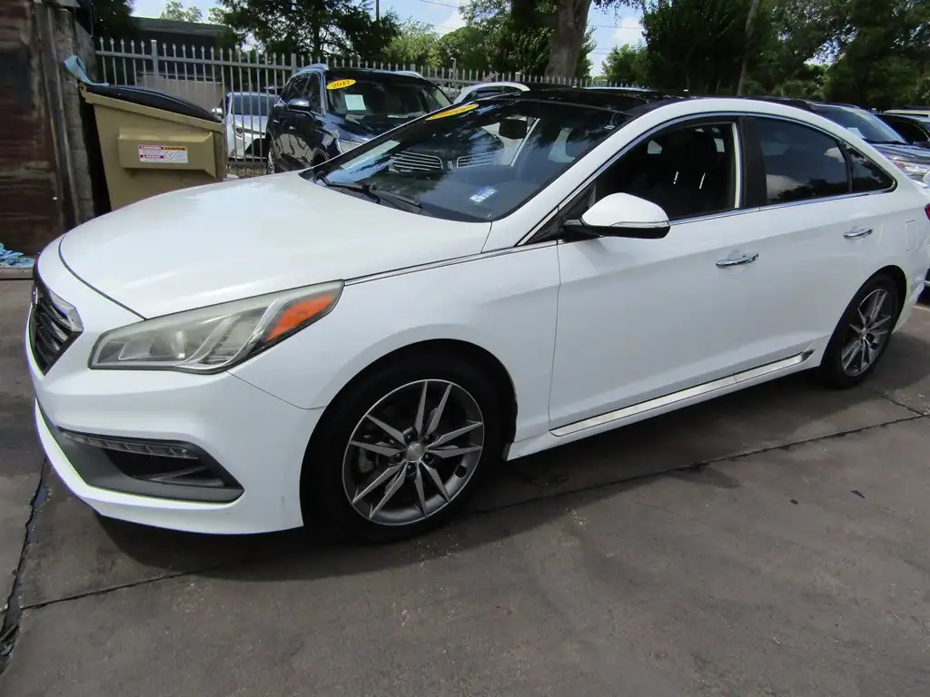 2015 Hyundai Sonata Limited 2.0T's photo