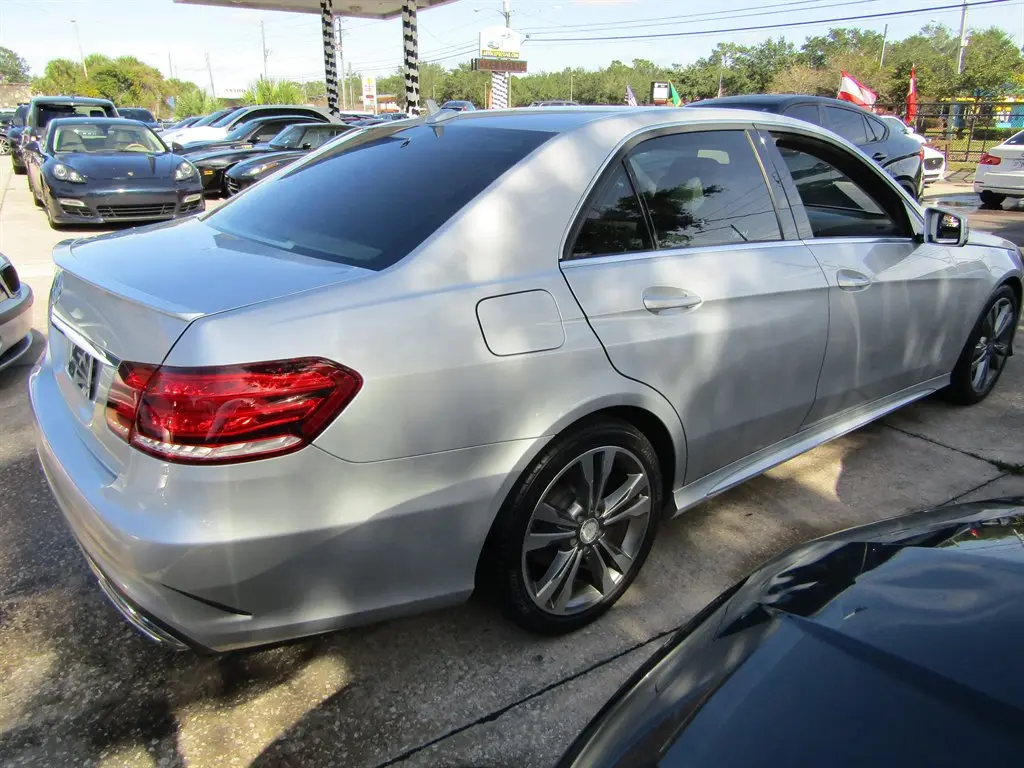 2015 Mercedes-Benz E-Class E350 Sport photo 4