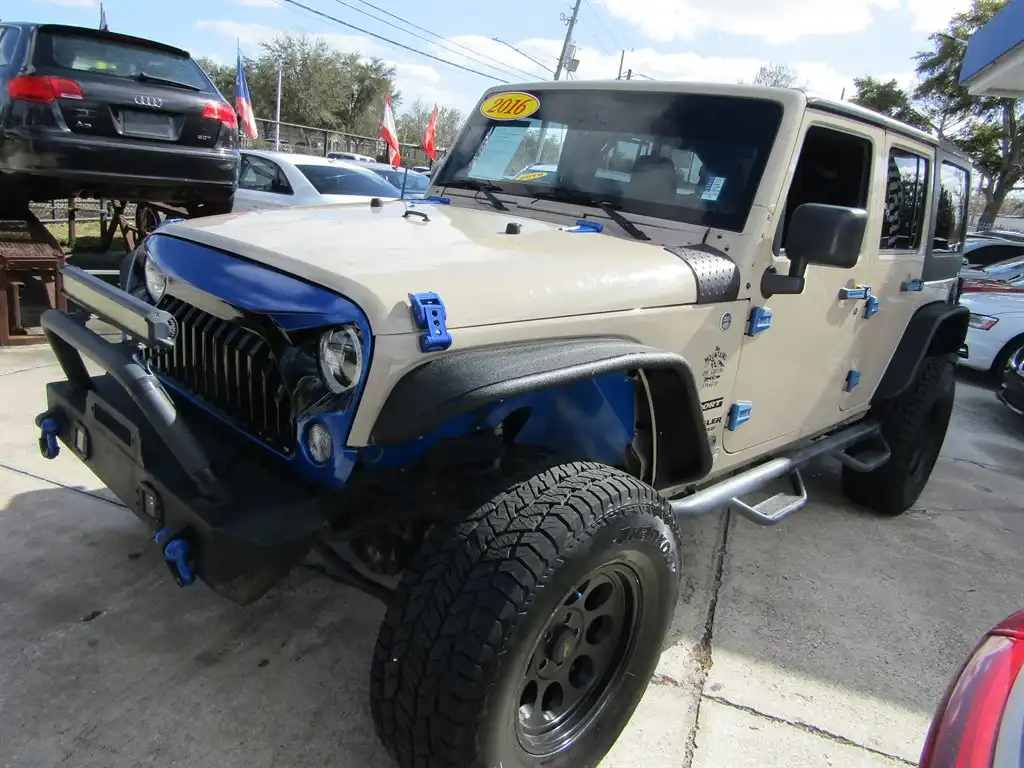 2016 Jeep Wrangler Sport S's photo