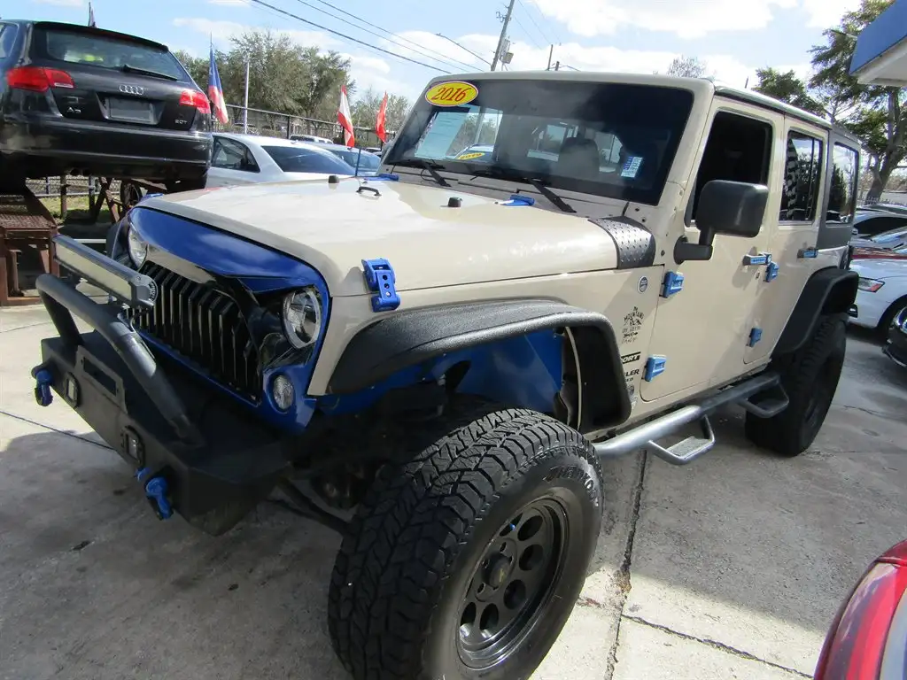 2016 Jeep Wrangler Sport S's photo