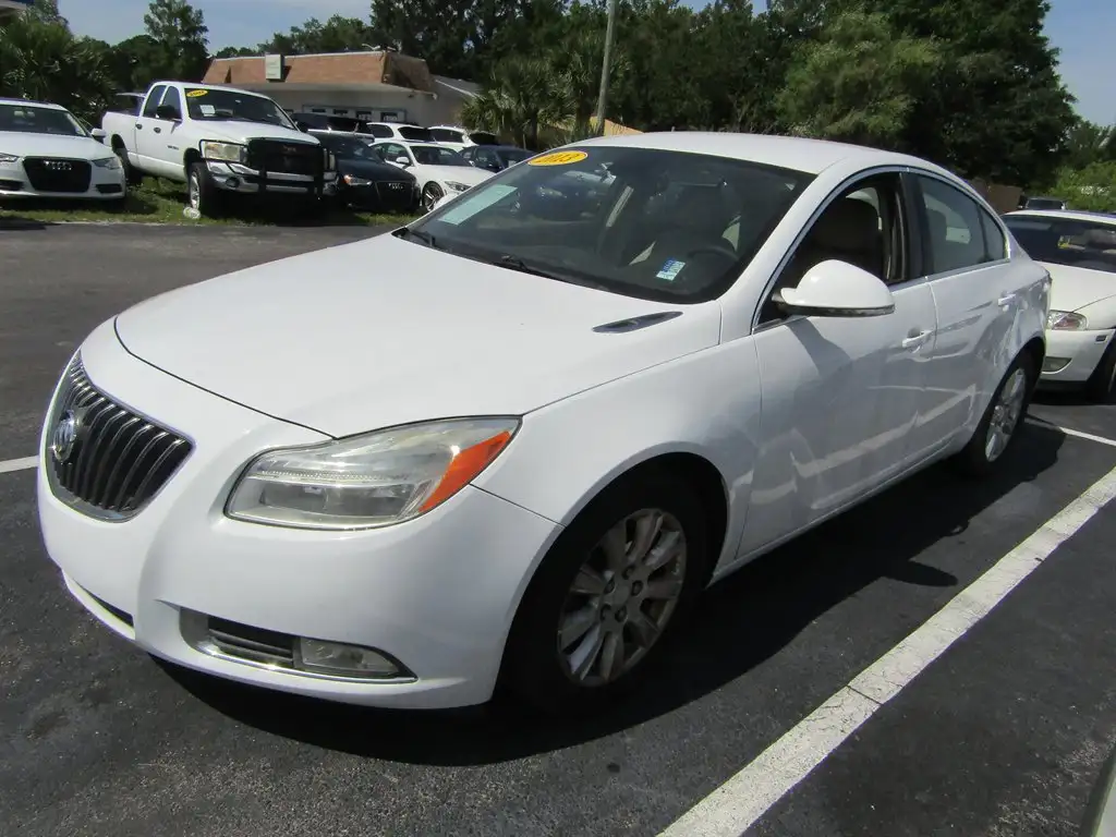 2013 Buick Regal Base's photo