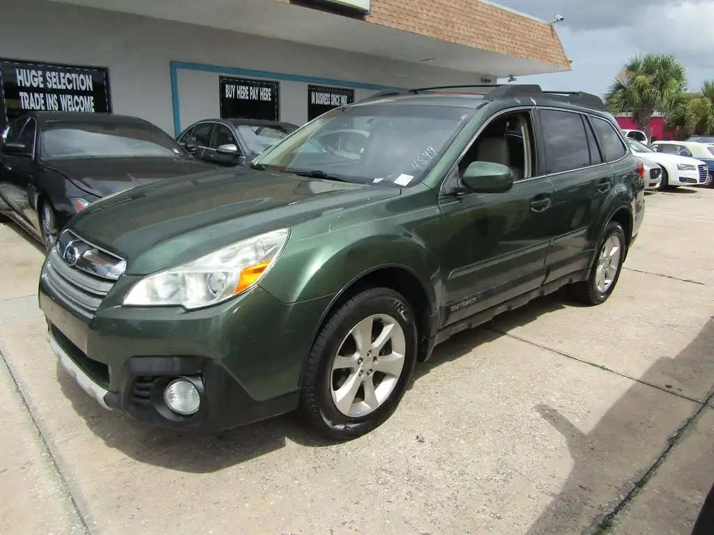 2014 Subaru Outback 2.5i Limited CVT PZEV's photo