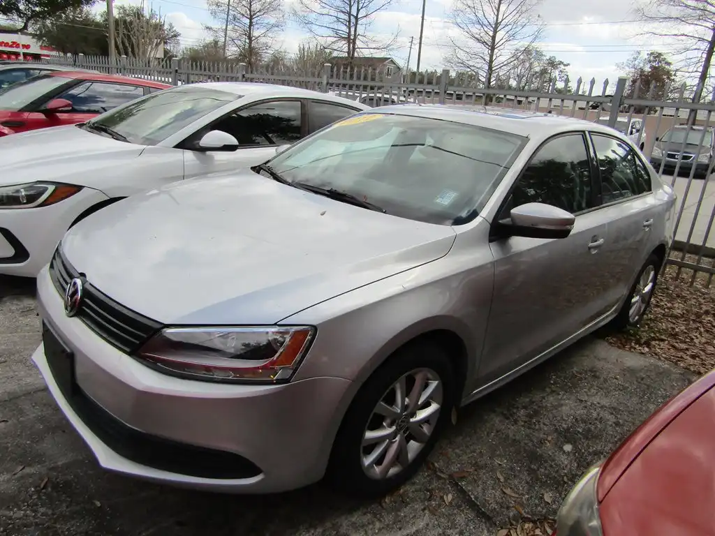 2012 Volkswagen Jetta SE 6AT PZEV's photo