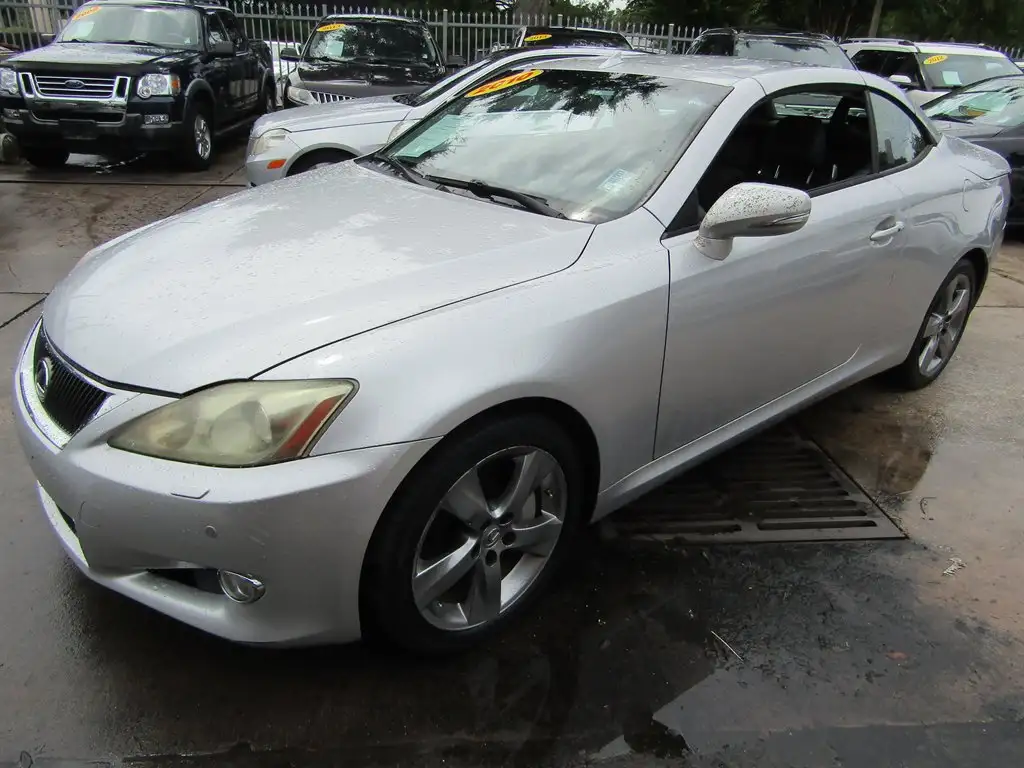 2010 Lexus IS 350 350C's photo
