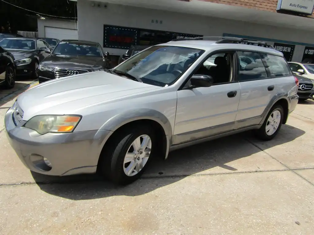 2005 Subaru Outback i 4AT's photo