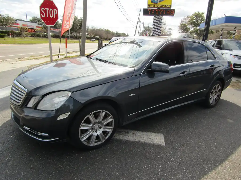 2012 Mercedes-Benz E-Class E350 Luxury 4MATIC's photo