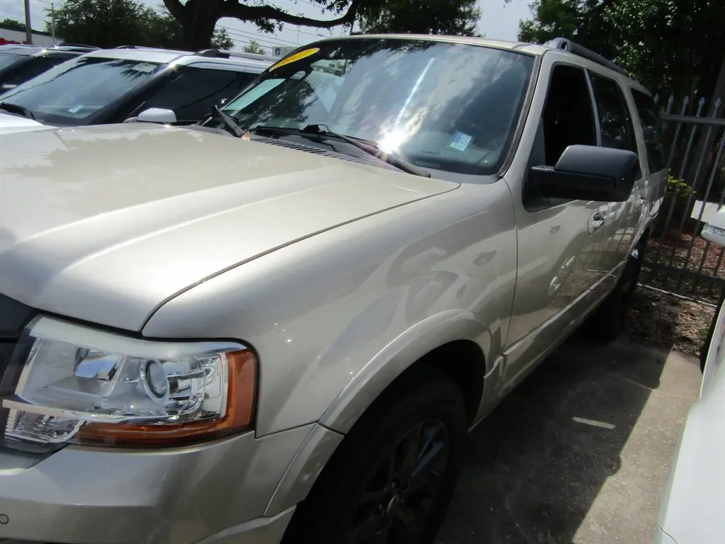 2017 Ford Expedition Limited photo 3