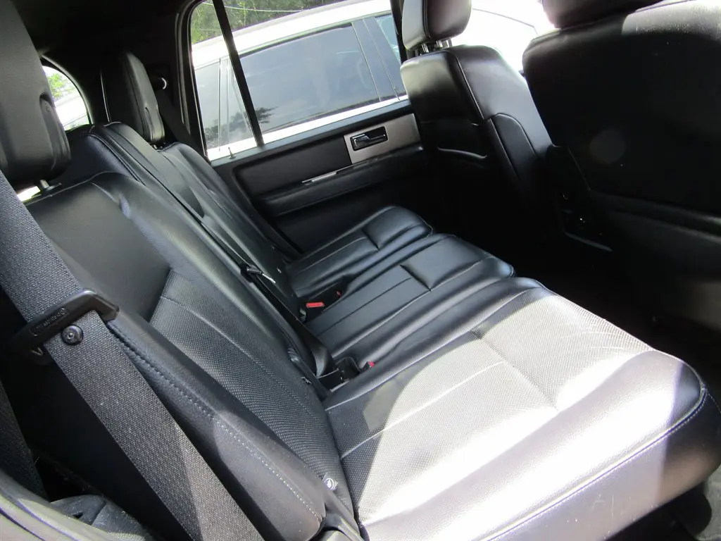2017 Ford Expedition Limited photo 5