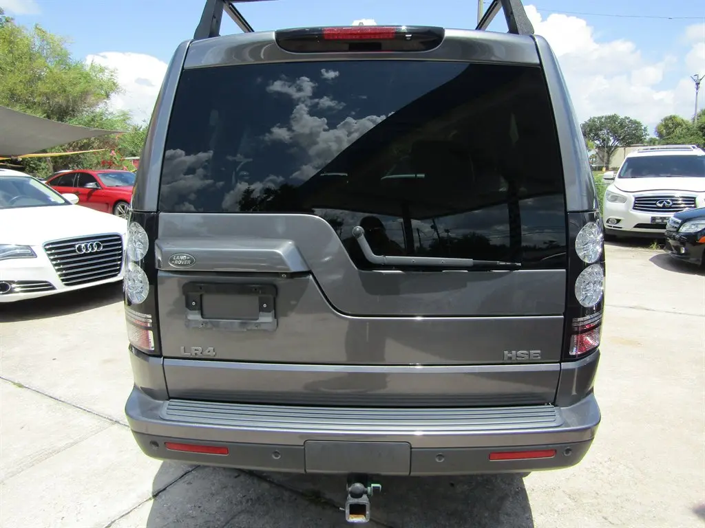 2016 Land Rover LR4 3.0 HSE w/Silver Package photo 3
