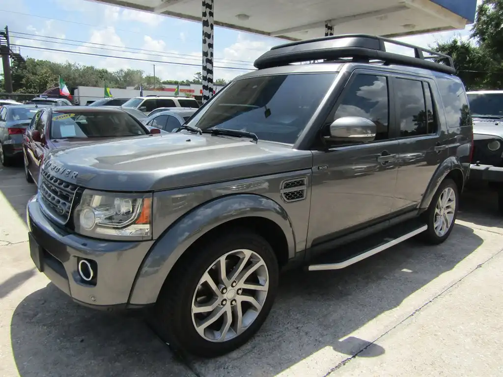 2016 Land Rover LR4 3.0 HSE w/Silver Package's photo