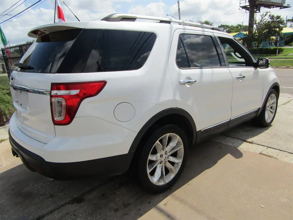 2012 Ford Explorer Limited photo 4