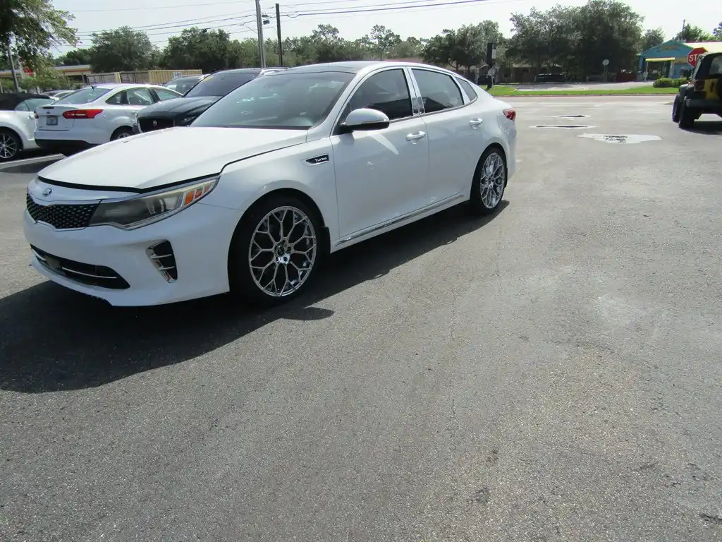 2016 Kia Optima SXL AT Turbo's photo