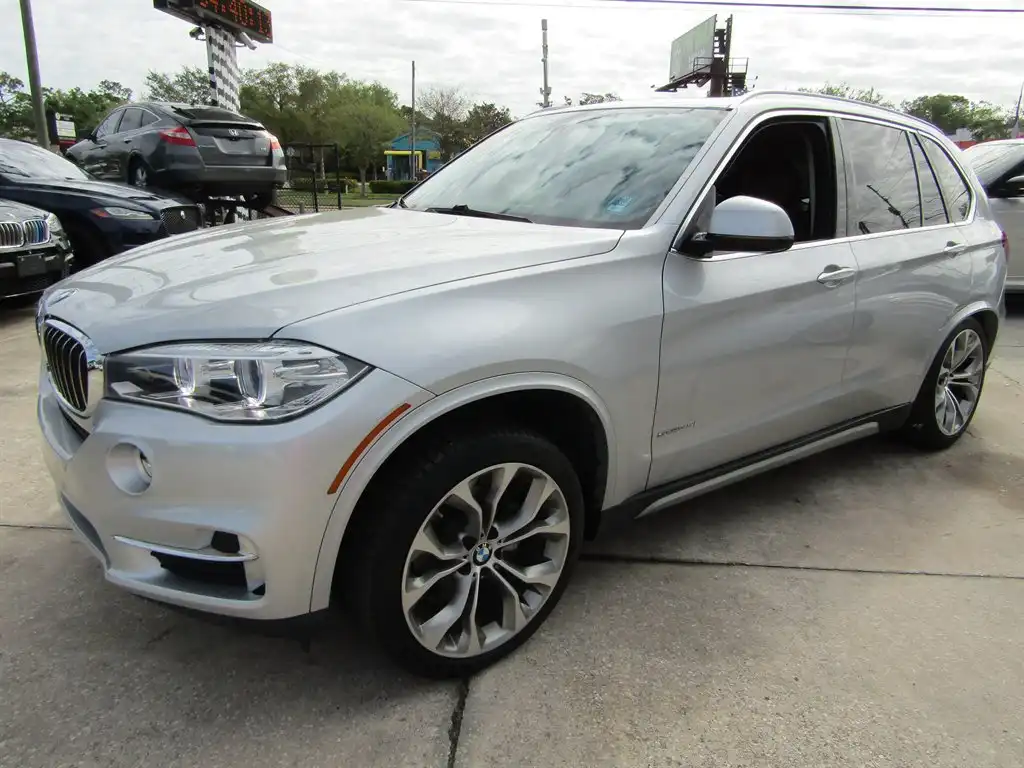 2016 BMW X5 sDrive35i Luxury Line's photo