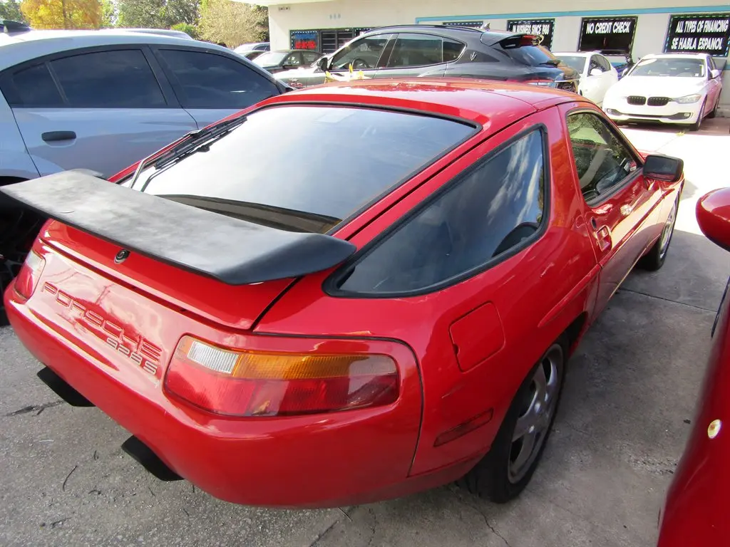 1988 Porsche 928 undefined photo 4