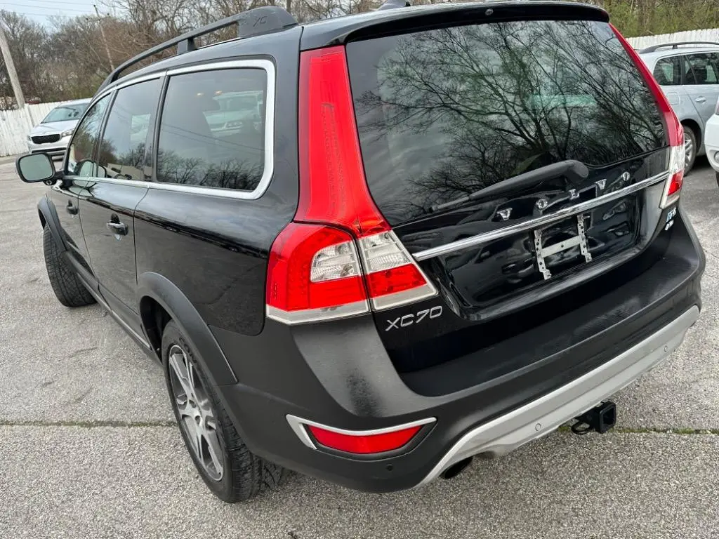 2015 Volvo XC70 T6 AWD Platinum photo 3