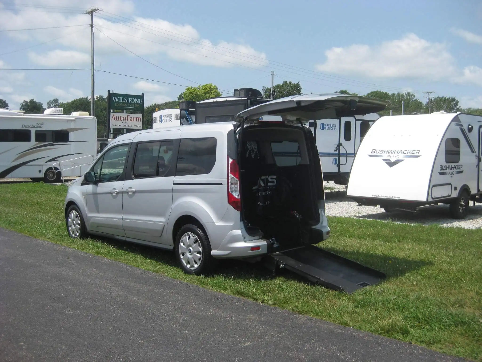 2015 Ford Transit Connect Wagon XLT LWB (Rear Liftgate)'s photo