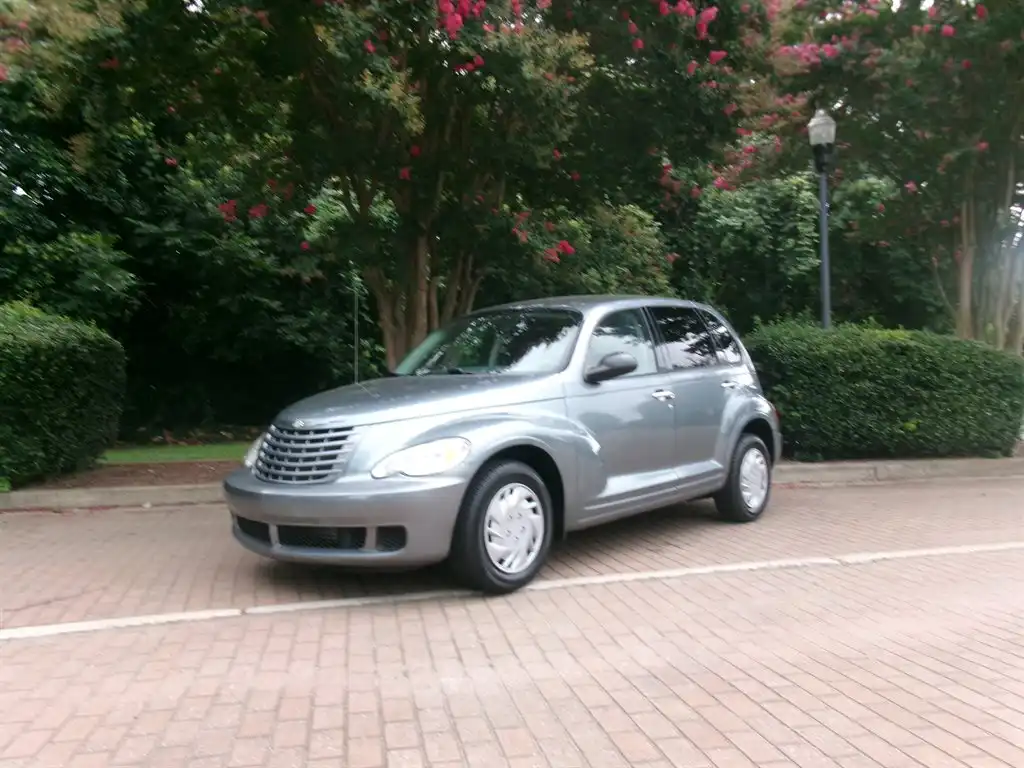 2009 Chrysler PT Cruiser Base's photo