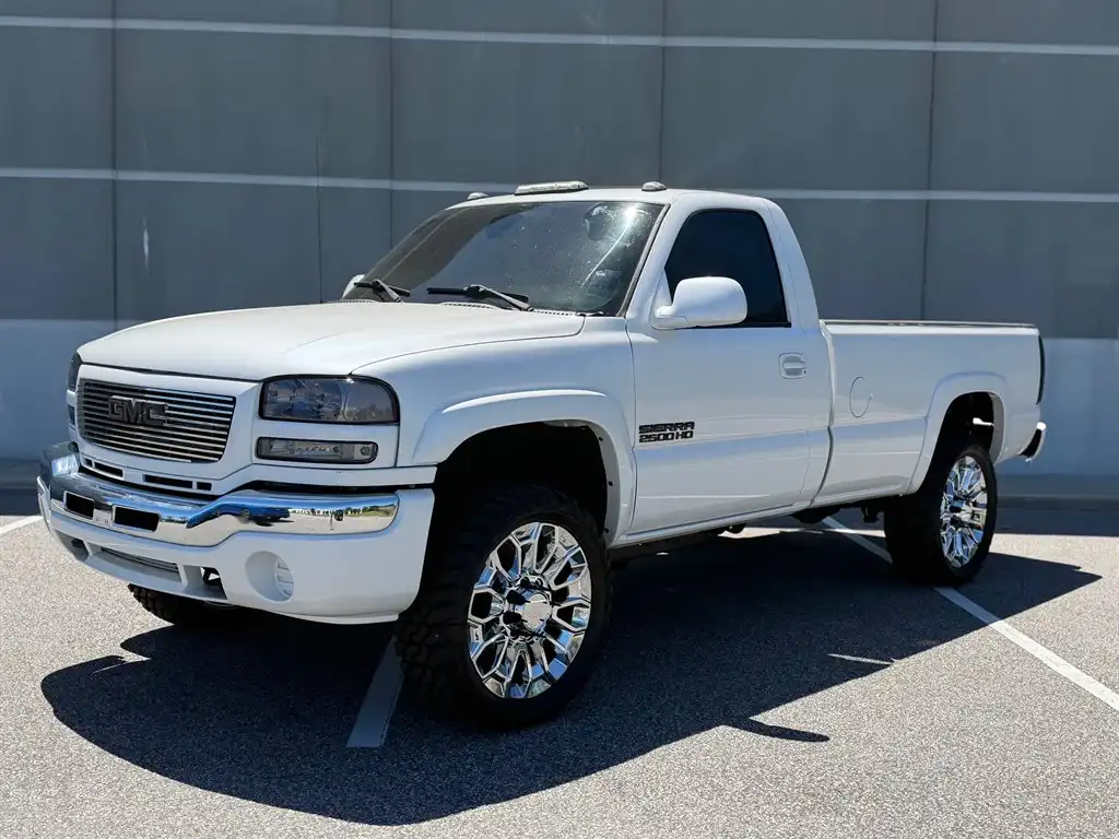 2007 GMC Sierra 4WD Regular Cab Work Truck 8ft's photo