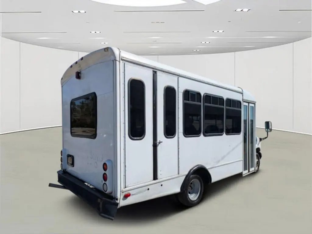 2006 Ford E-Series undefined photo 3