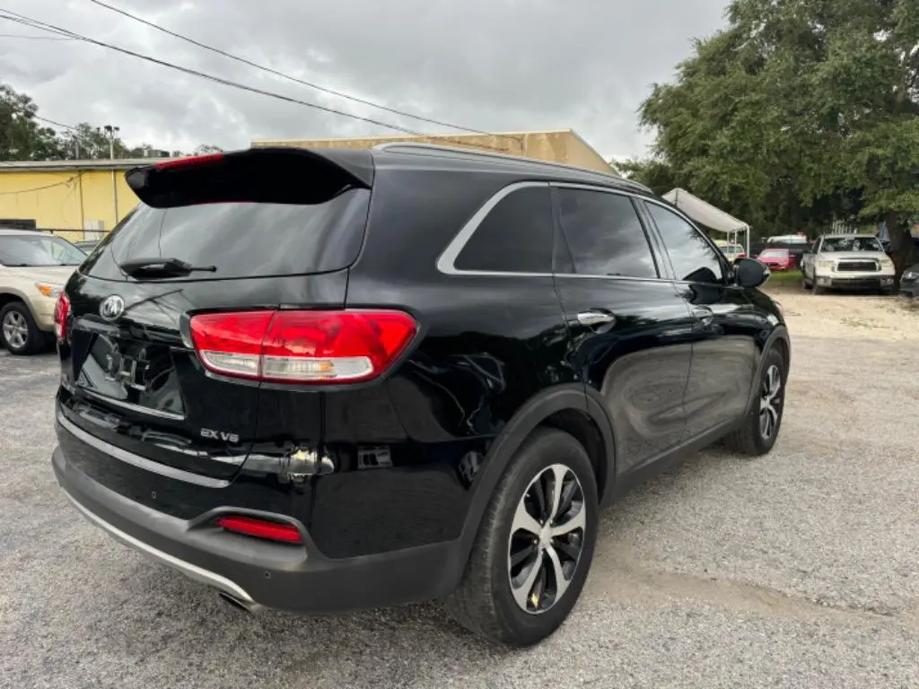 2016 Kia Sorento 2.0T EX Auto photo 5