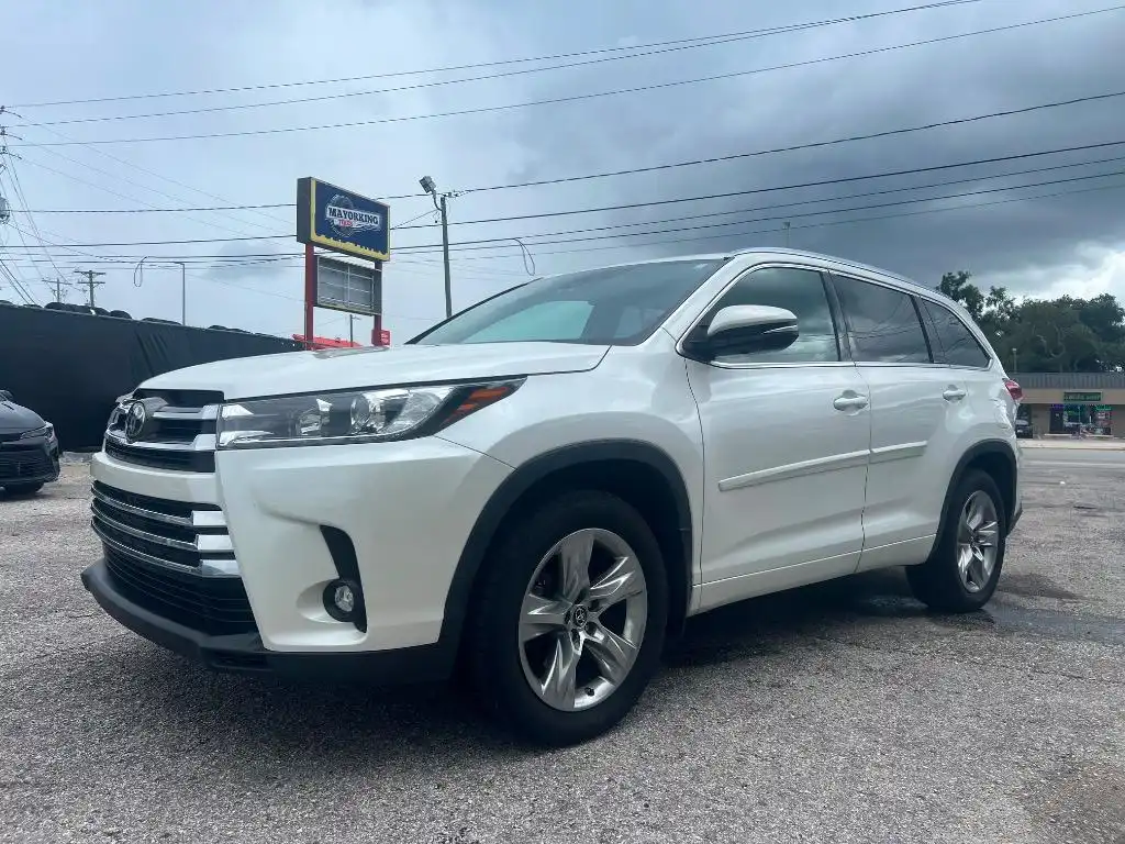 2019 Toyota Highlander Limited 4x4 V6's photo