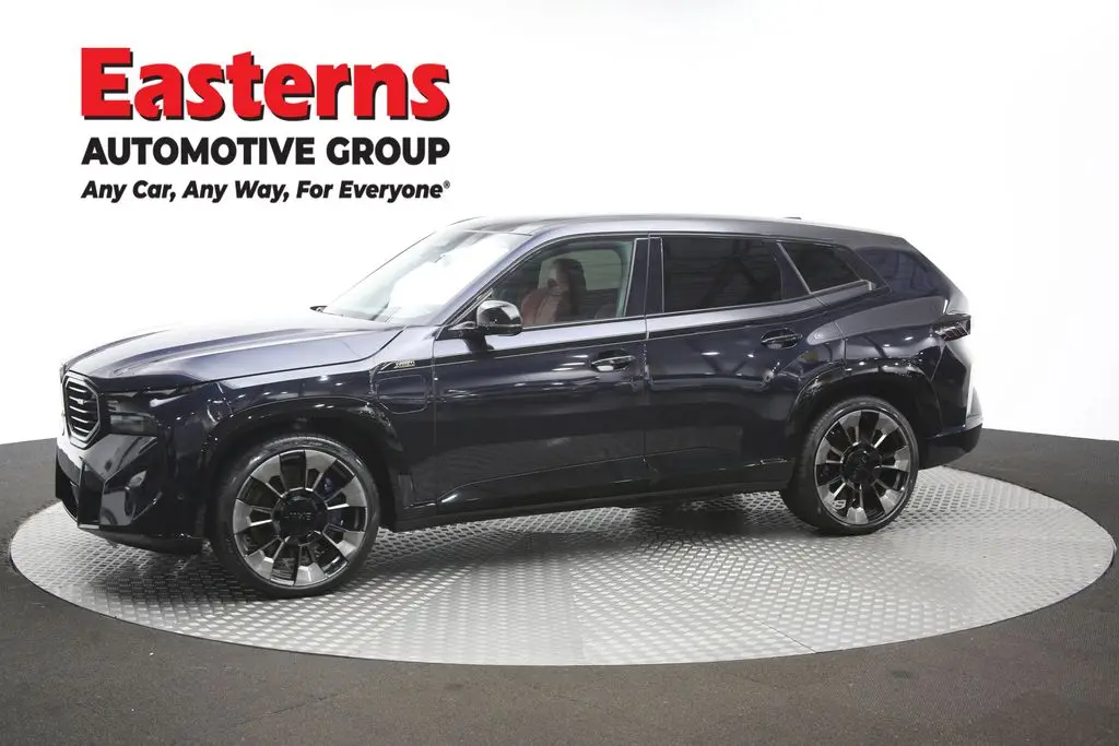 2023 BMW XM Base photo 4