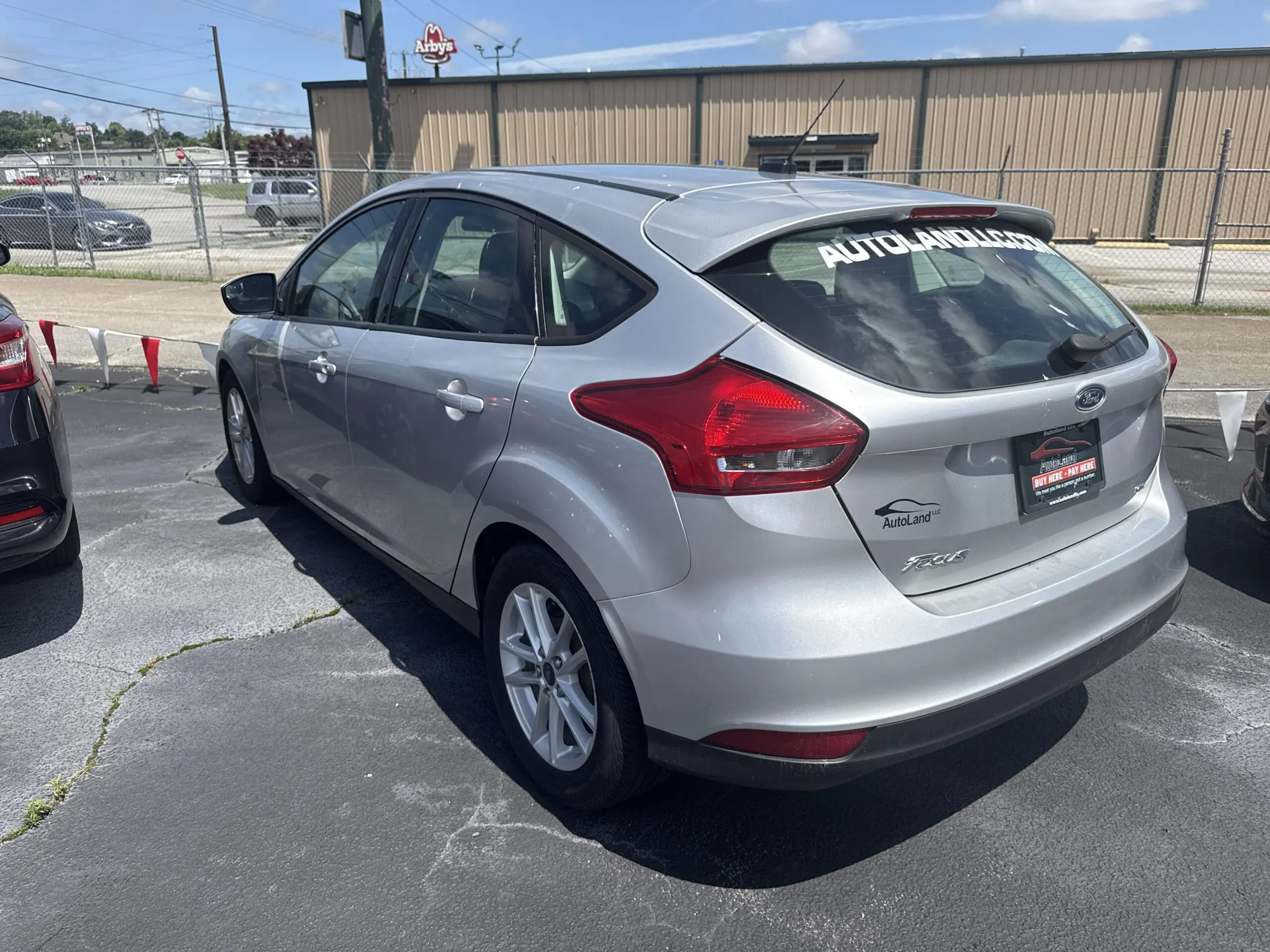 2018 Ford Focus Hatch SE photo 4