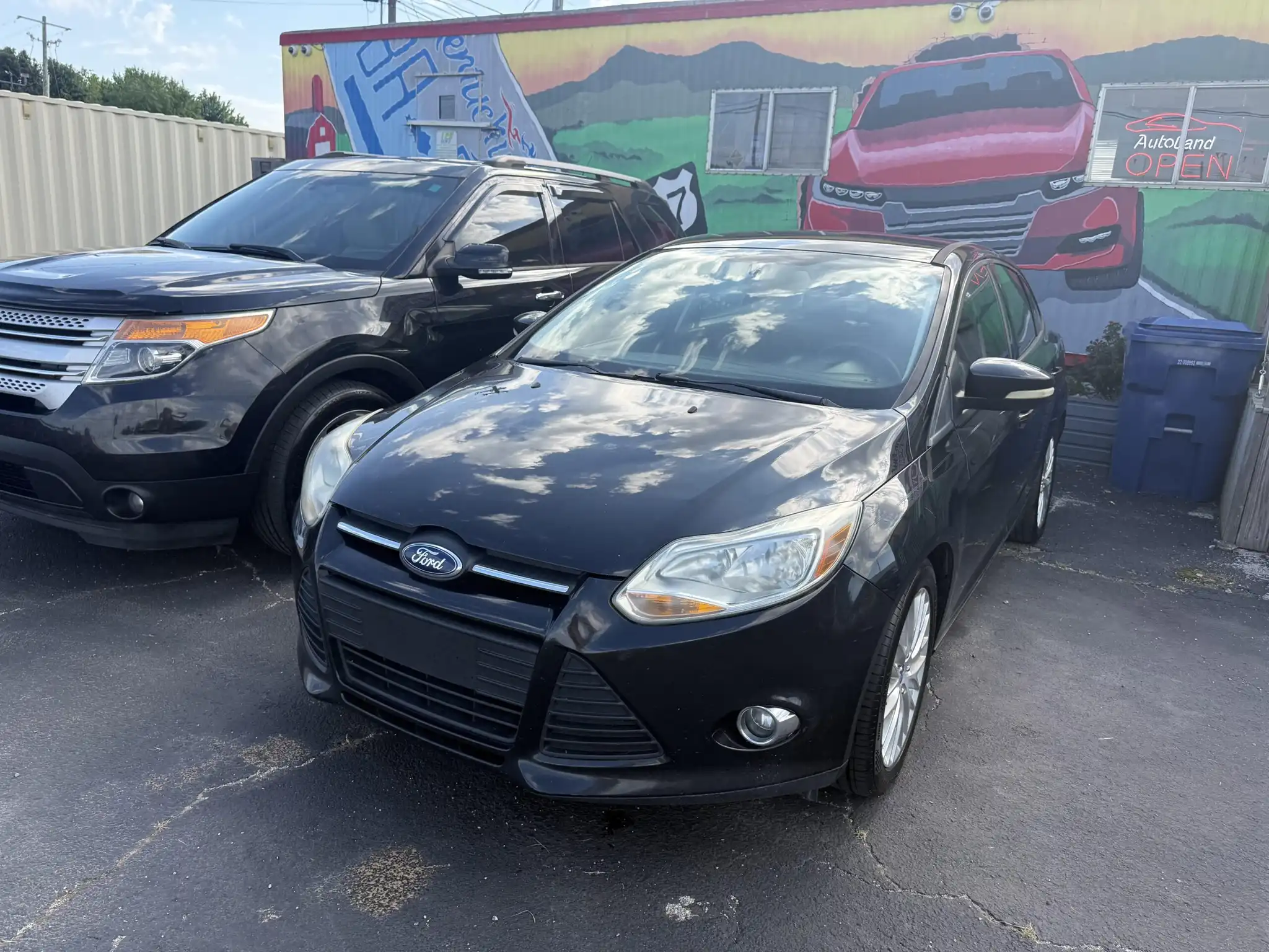 2013 Ford Focus SE Sedan's photo