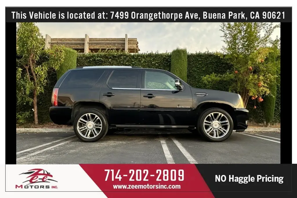 2013 Cadillac Escalade Premium AWD photo 5
