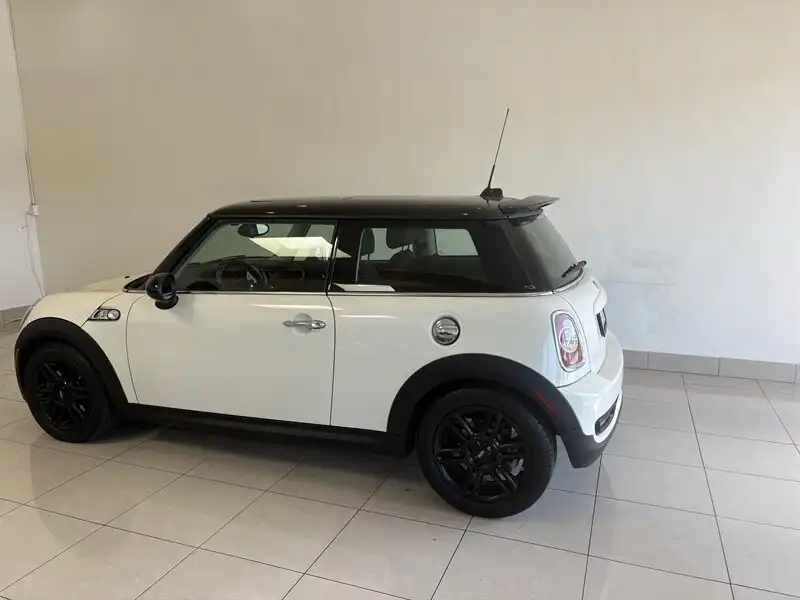 2013 MINI Cooper S's photo